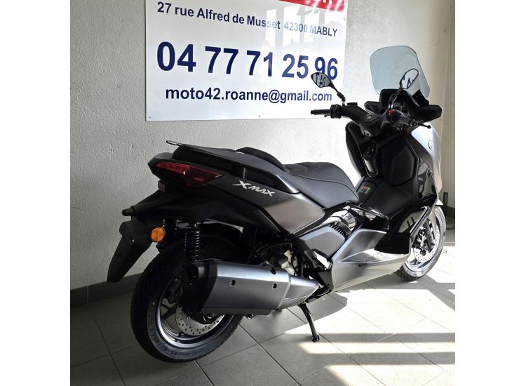 YAMAHA XMAX 300 Tech Max