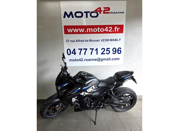 SUZUKI GSX-S 750 FULL